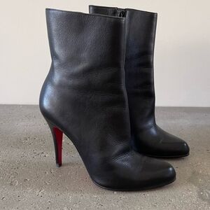 Christian Louboutin black boot 37.5